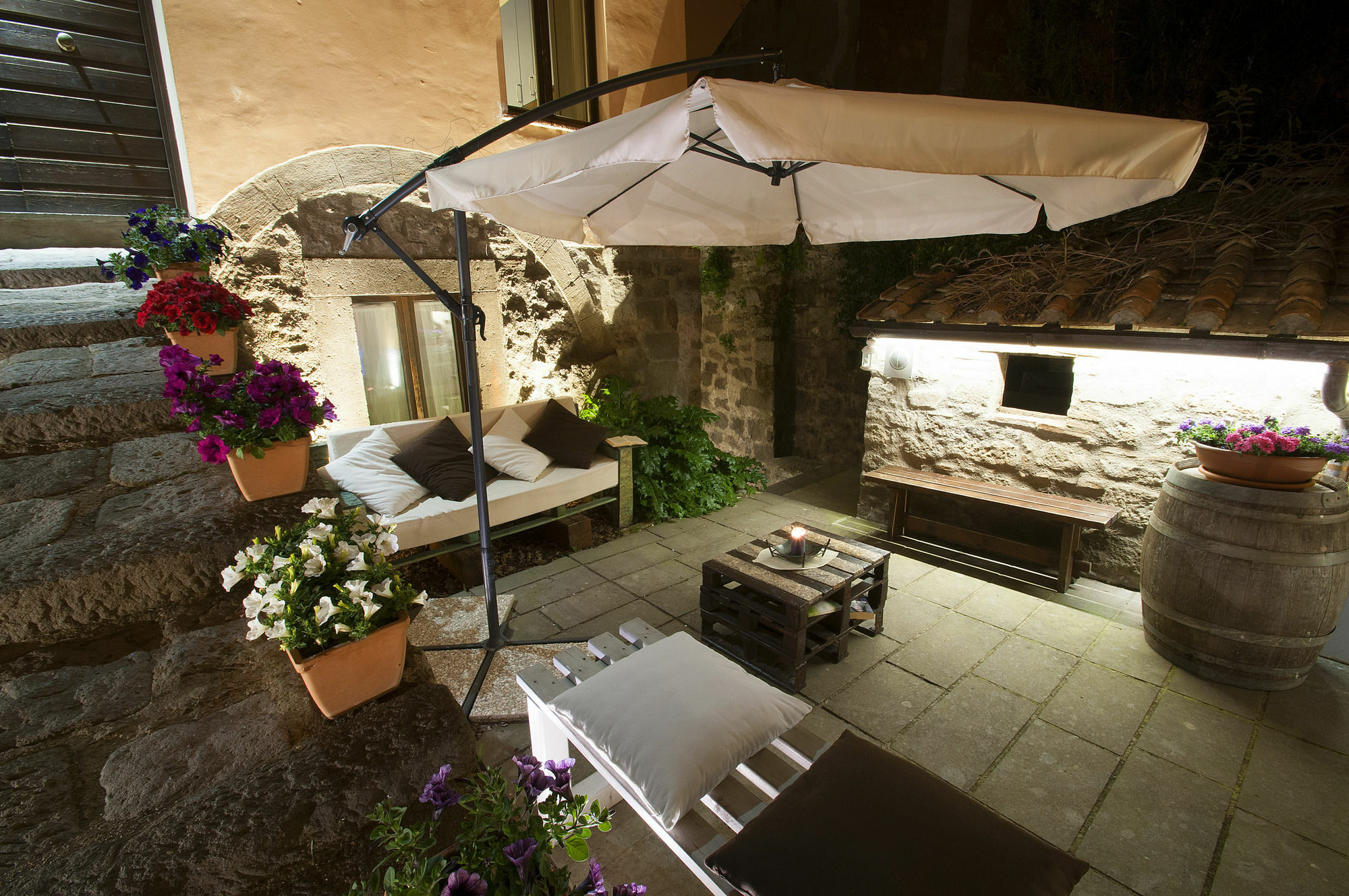 A Priori Guest House Вітербо Екстер'єр фото